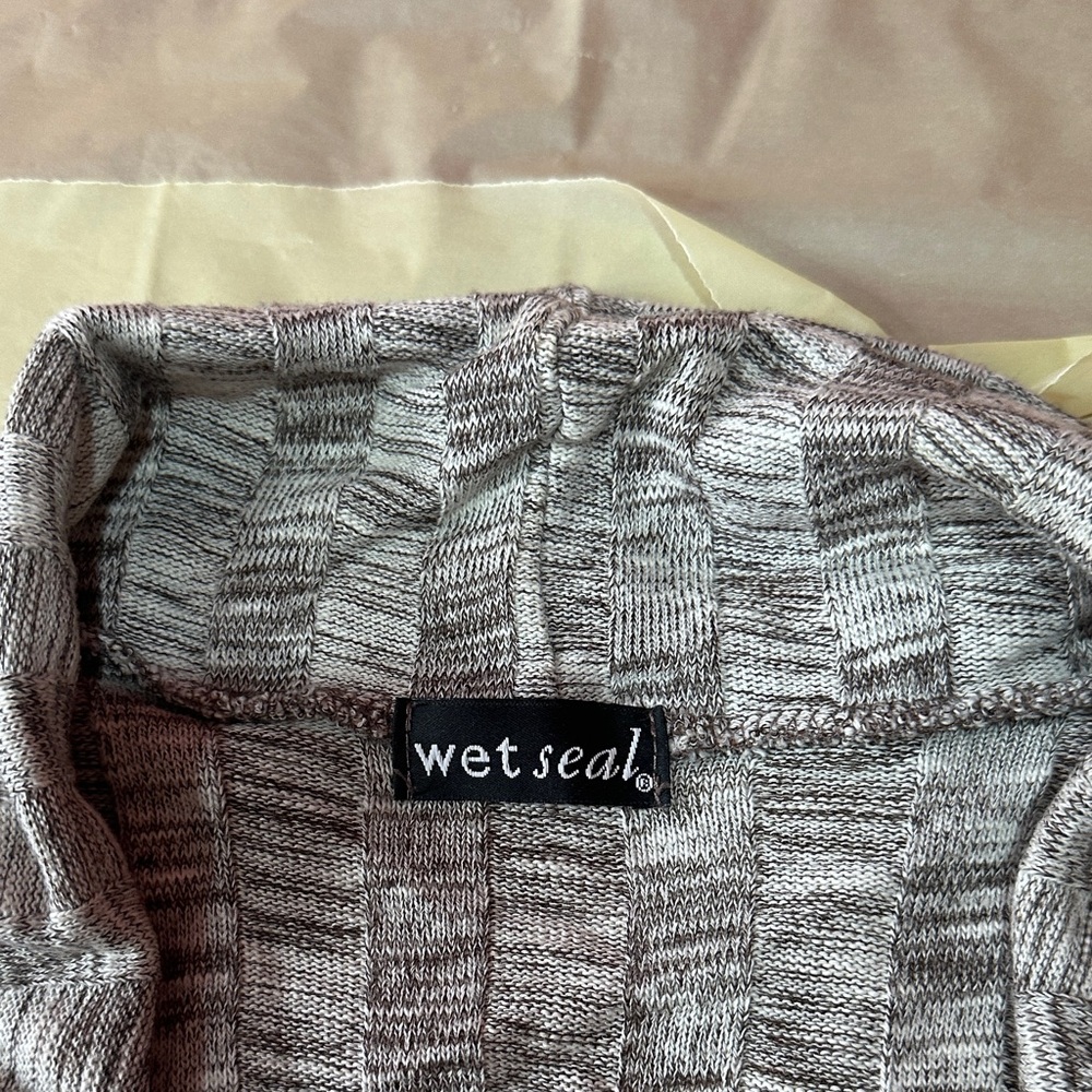 Wet Seal Gray Women's Sweater - Picture 2 of 7